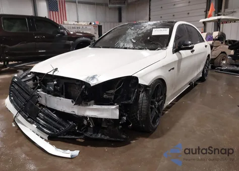 2014 Mercedes-Benz S63Amg z USA, uszkodzony, nr VIN WDDUG7JB0EA035375